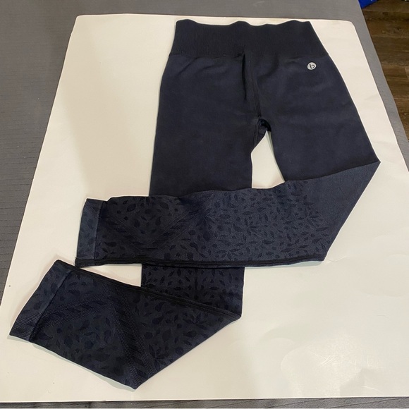 Denim - Cotton On Body Gray Leggings  Athletic Pants XSize Small